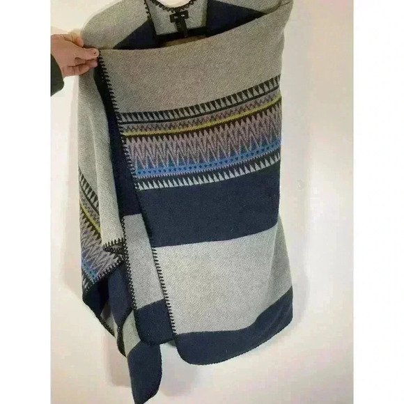 Modena Cape Faux Cashmere Striped Shawl Warm Scarf Wrap Oversize Green & Gray - Picture 4 of 6